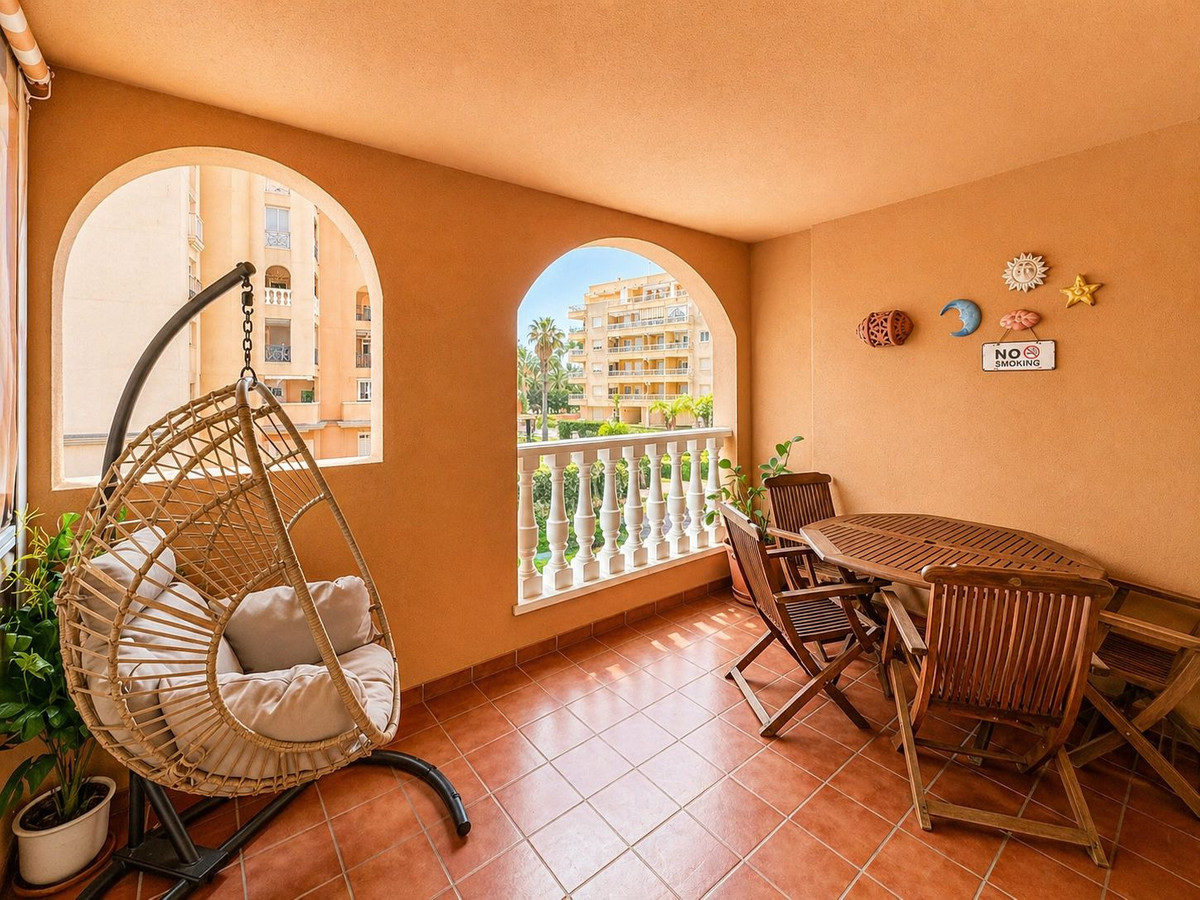 Se vende Apartamento Planta Media de 3 dormitorios en Costa Blanca, Alicante, España