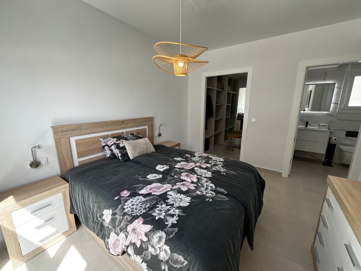 Se vende Villa - Chalet de 3 dormitorios en Costa Blanca, Alicante, España