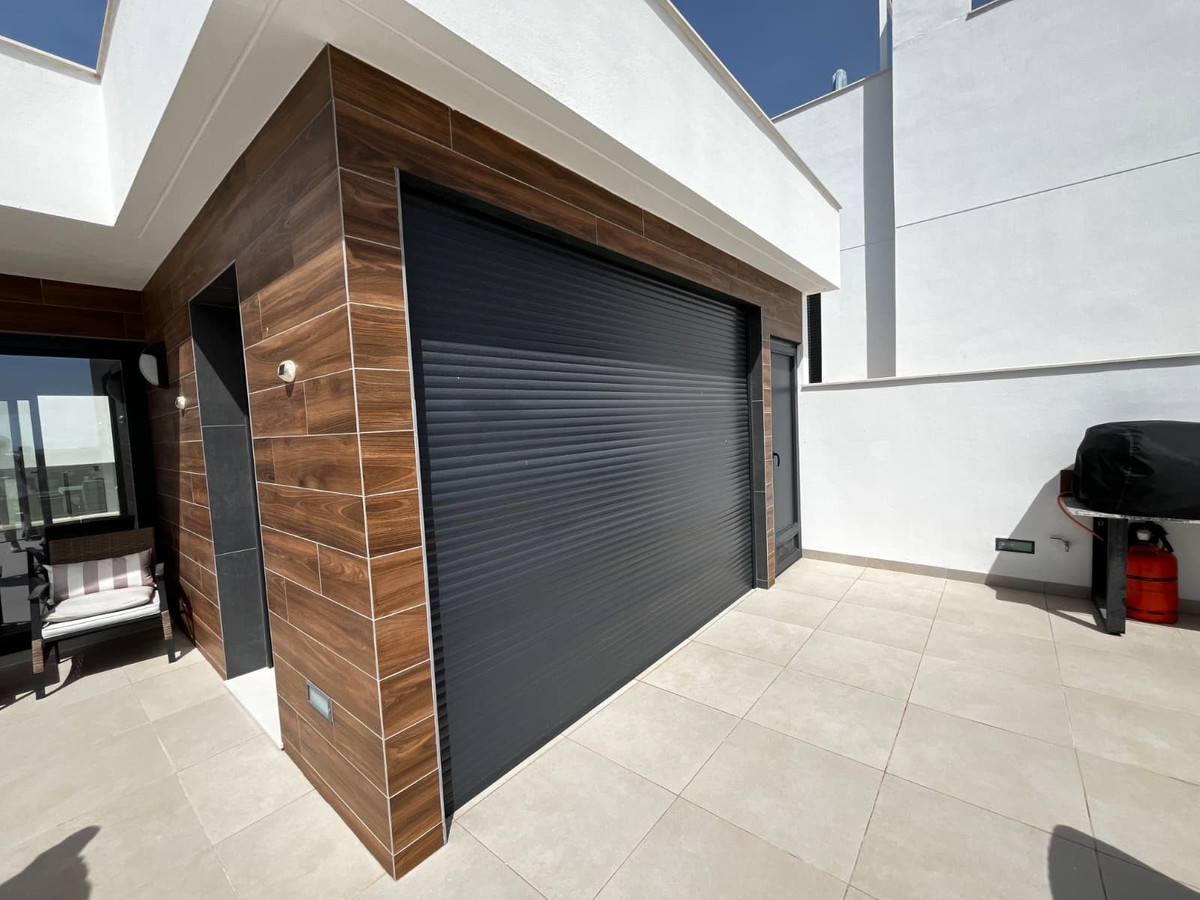 Se vende Villa - Chalet de 3 dormitorios en Costa Blanca, Alicante, España