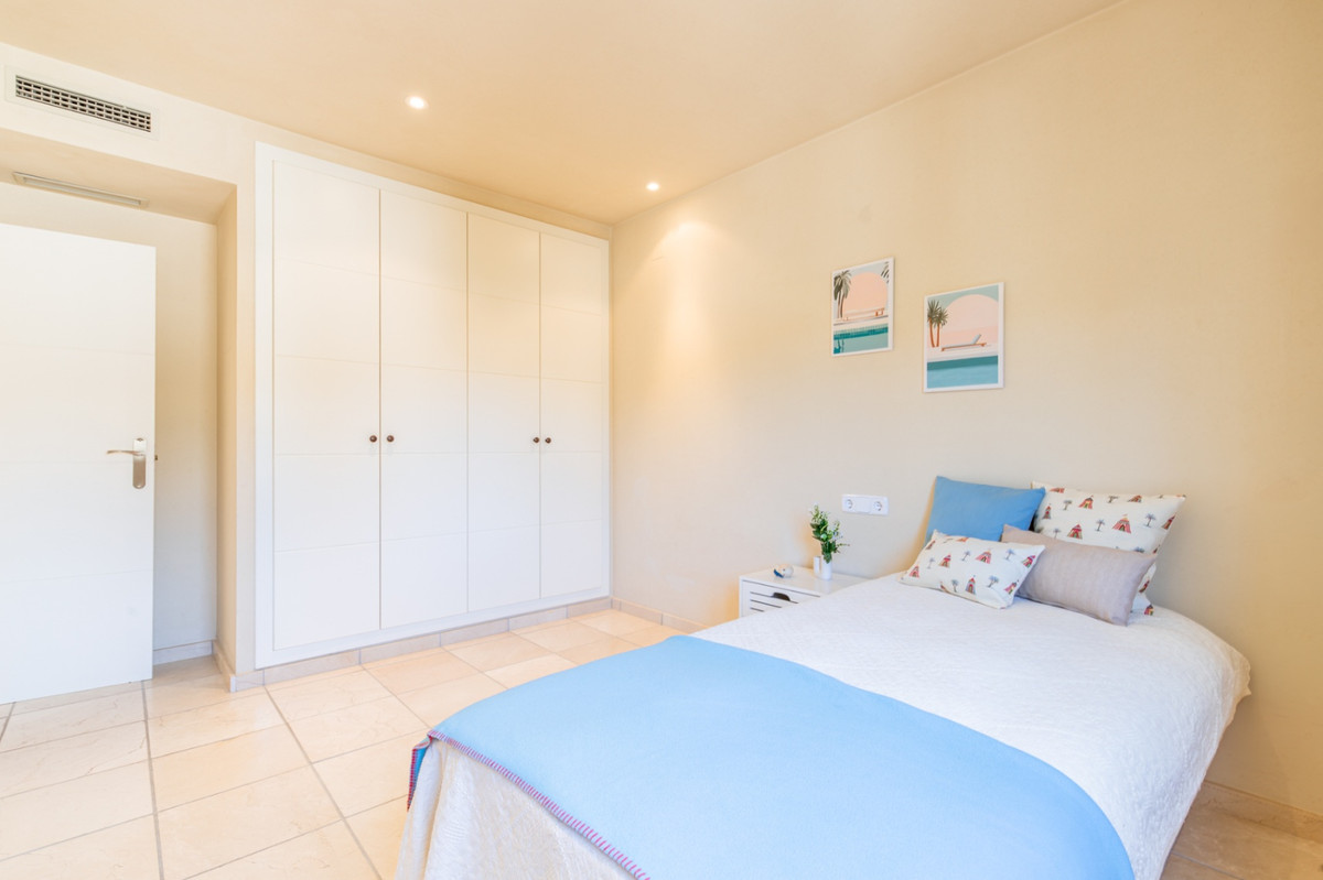 Se vende Apartamento Planta Baja de 3 dormitorios en Costa Blanca, Alicante, España