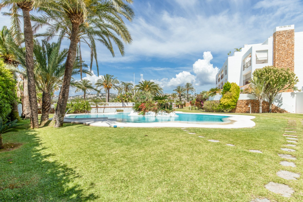 Se vende Apartamento Planta Baja de 3 dormitorios en Costa Blanca, Alicante, España