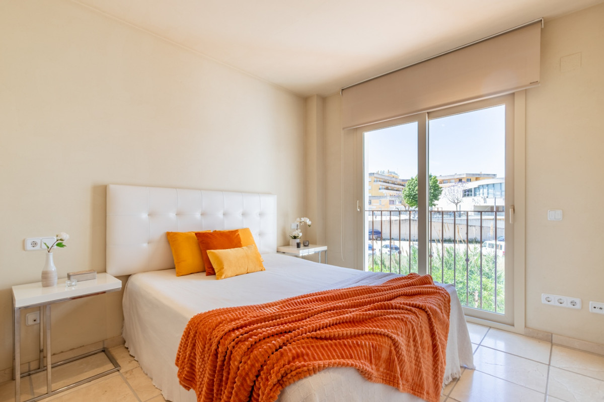 Se vende Apartamento Planta Baja de 3 dormitorios en Costa Blanca, Alicante, España