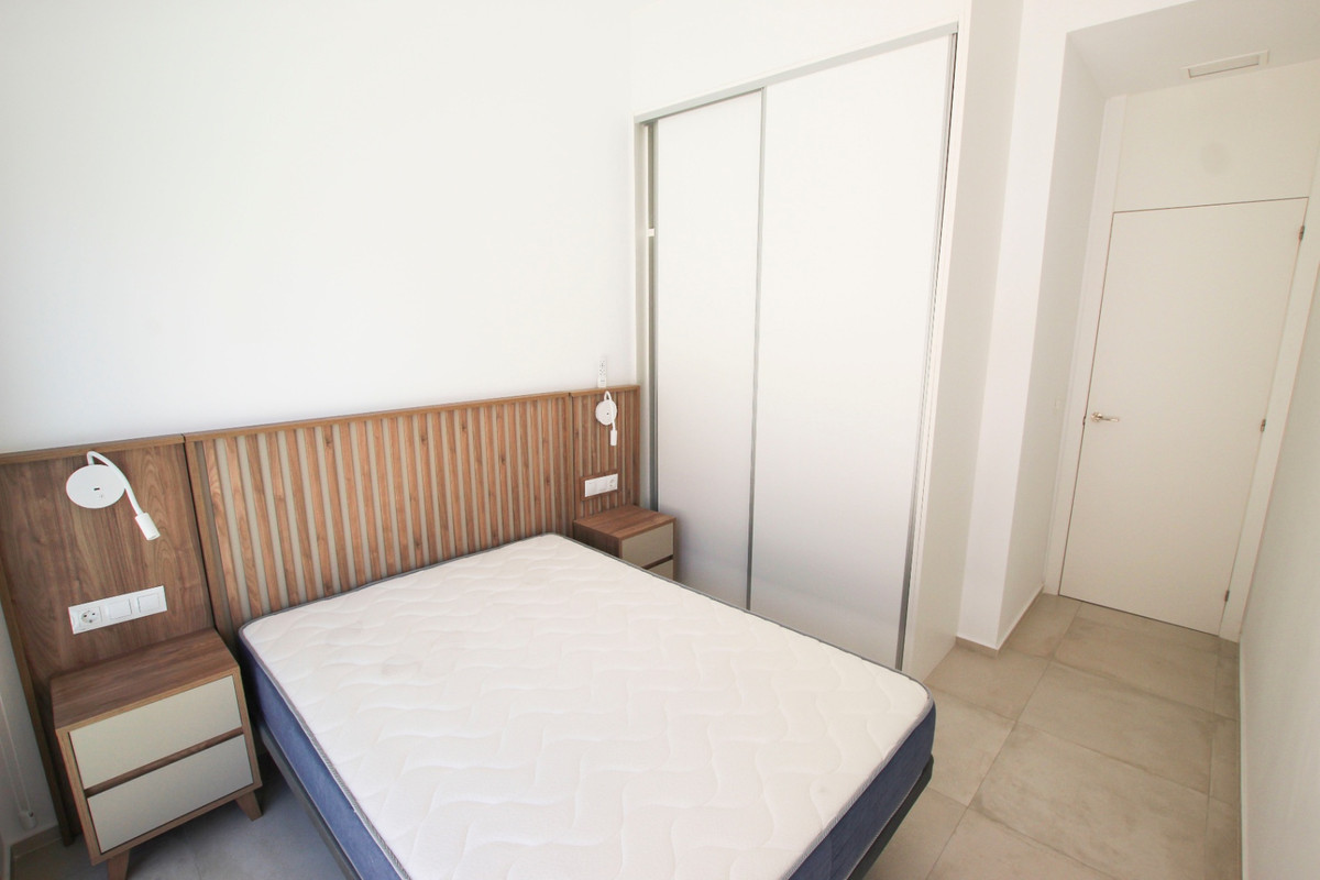 Se vende Villa - Chalet de 3 dormitorios en Costa Blanca, Alicante, España