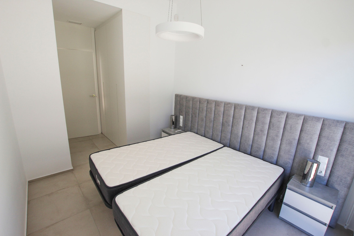 Se vende Villa - Chalet de 3 dormitorios en Costa Blanca, Alicante, España