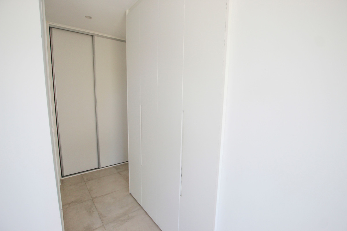 Se vende Villa - Chalet de 3 dormitorios en Costa Blanca, Alicante, España