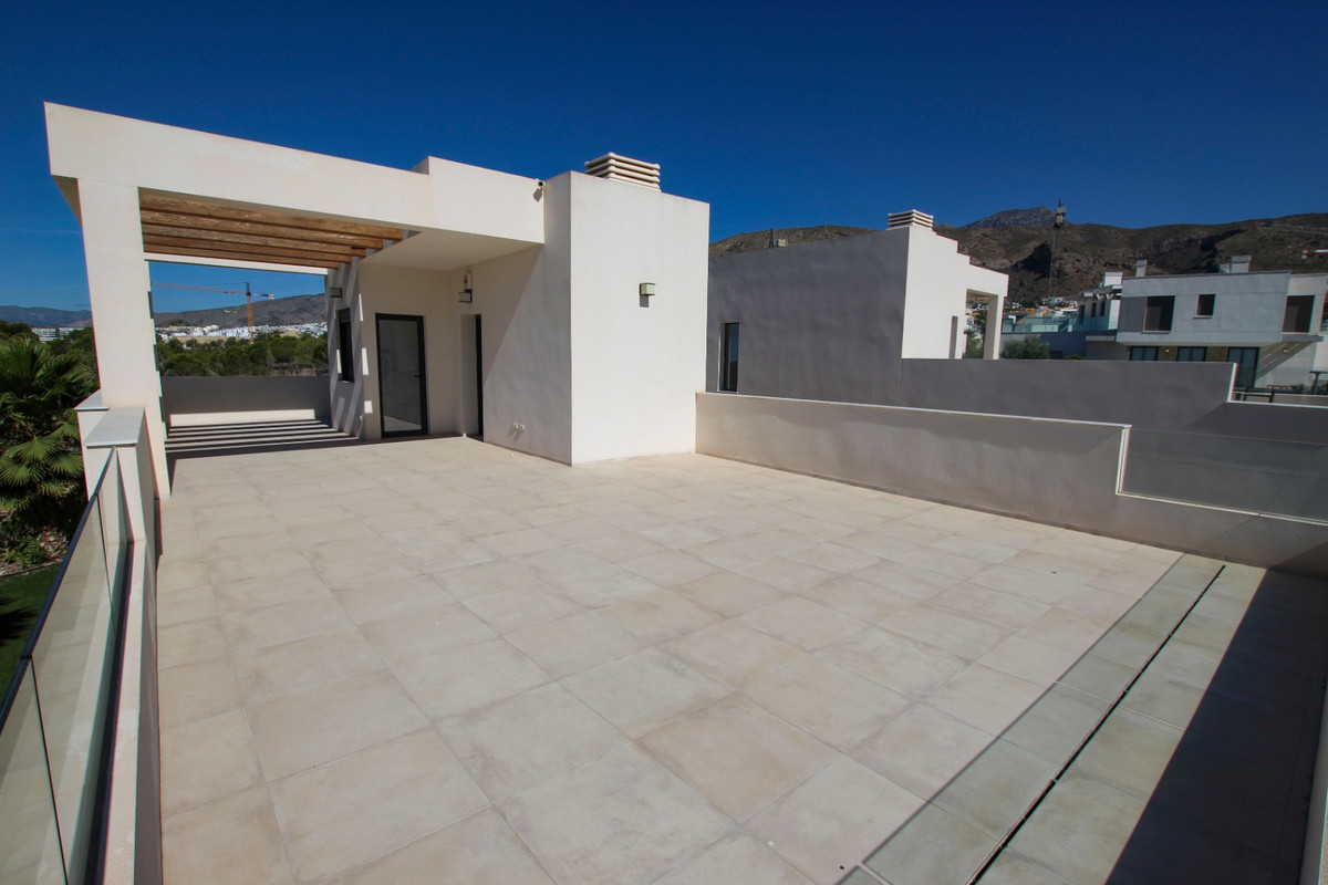 Se vende Villa - Chalet de 3 dormitorios en Costa Blanca, Alicante, España