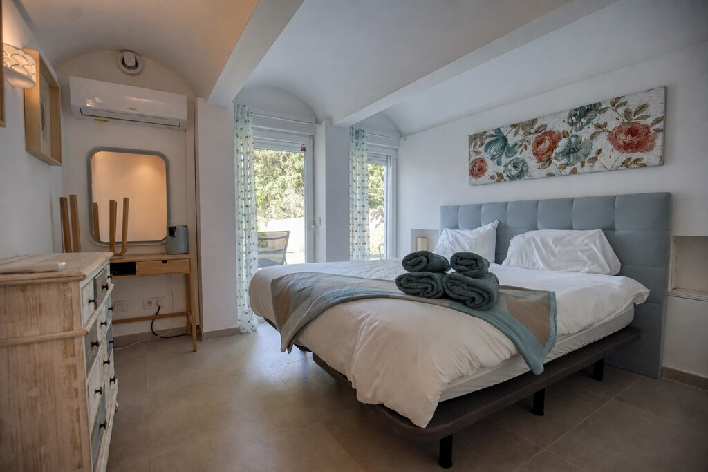 2 Bed Townhouse for sale in Estepona Costa Del Sol, Málaga, Spain