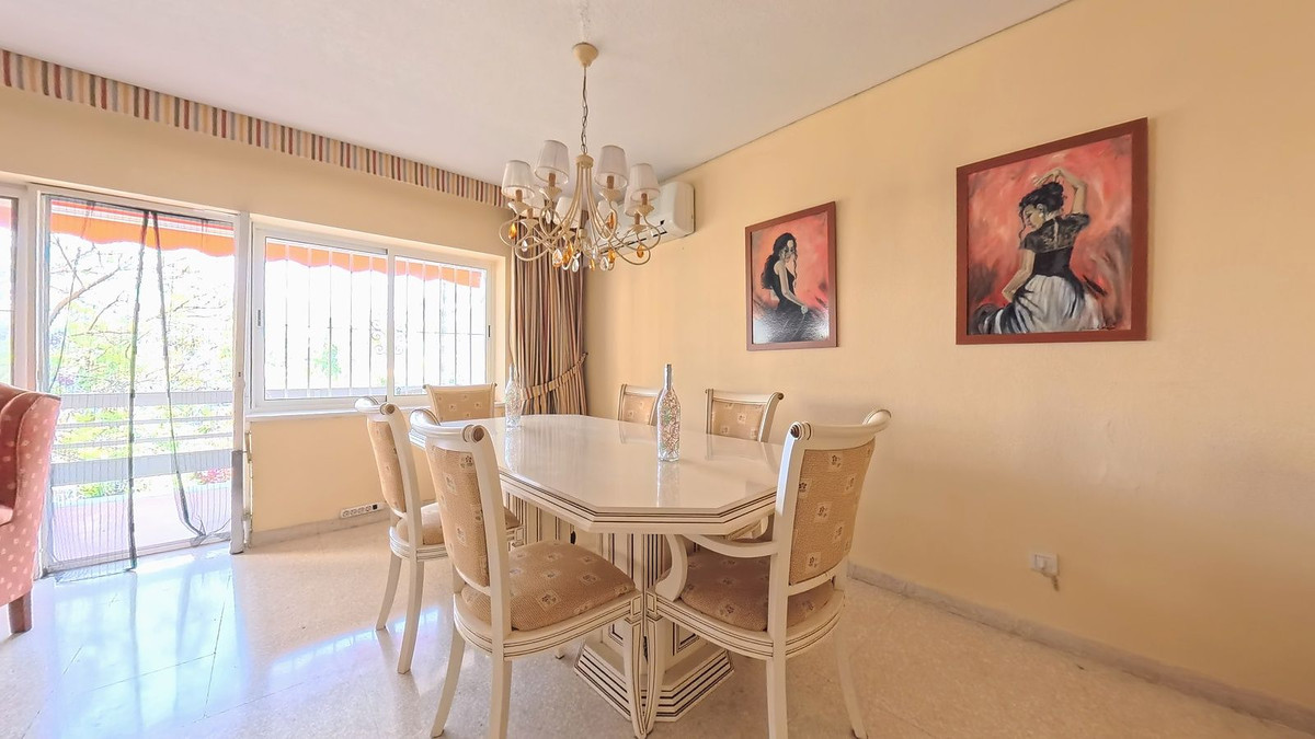 3 Bed Apartment for sale in La Carihuela Costa Del Sol, Málaga, Spain