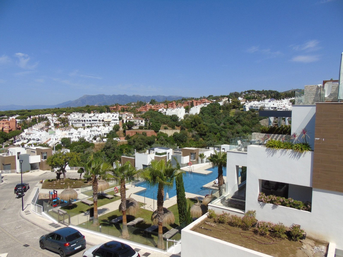 3 Bed Apartment for sale in Marbella Costa Del Sol, Málaga, Spain