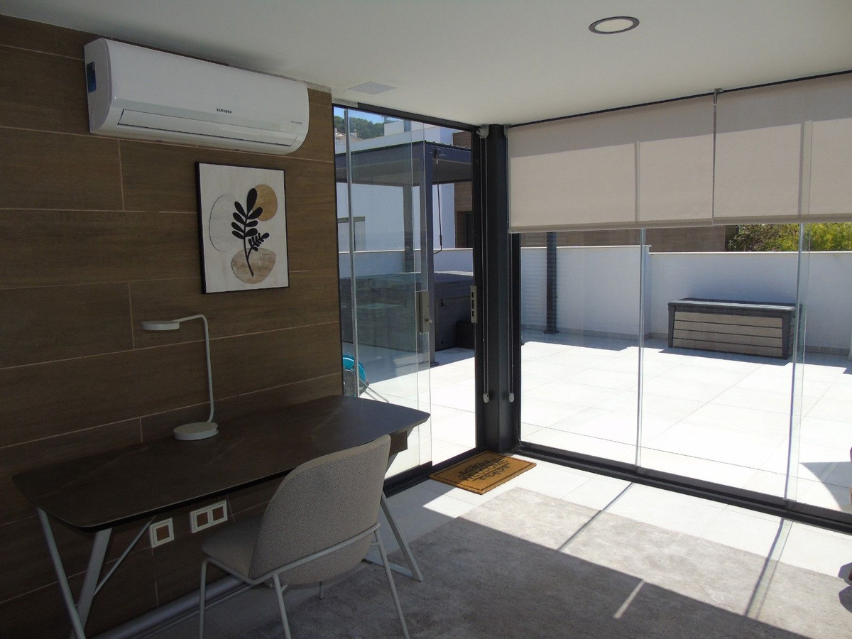 3 Bed Apartment for sale in Marbella Costa Del Sol, Málaga, Spain