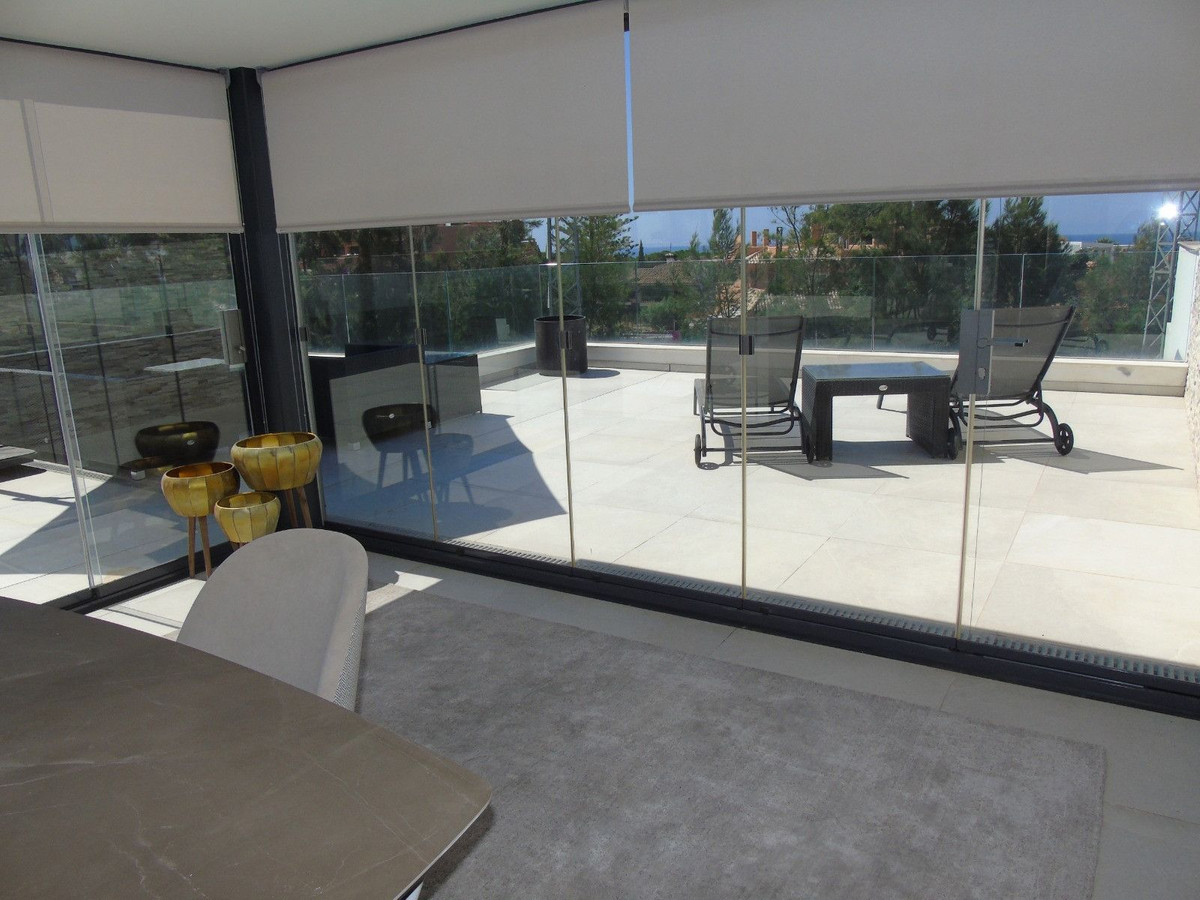 3 Bed Apartment for sale in Marbella Costa Del Sol, Málaga, Spain