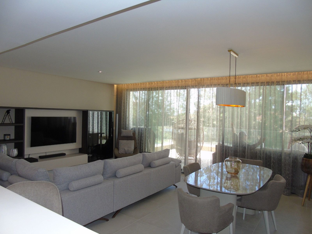 3 Bed Apartment for sale in Marbella Costa Del Sol, Málaga, Spain