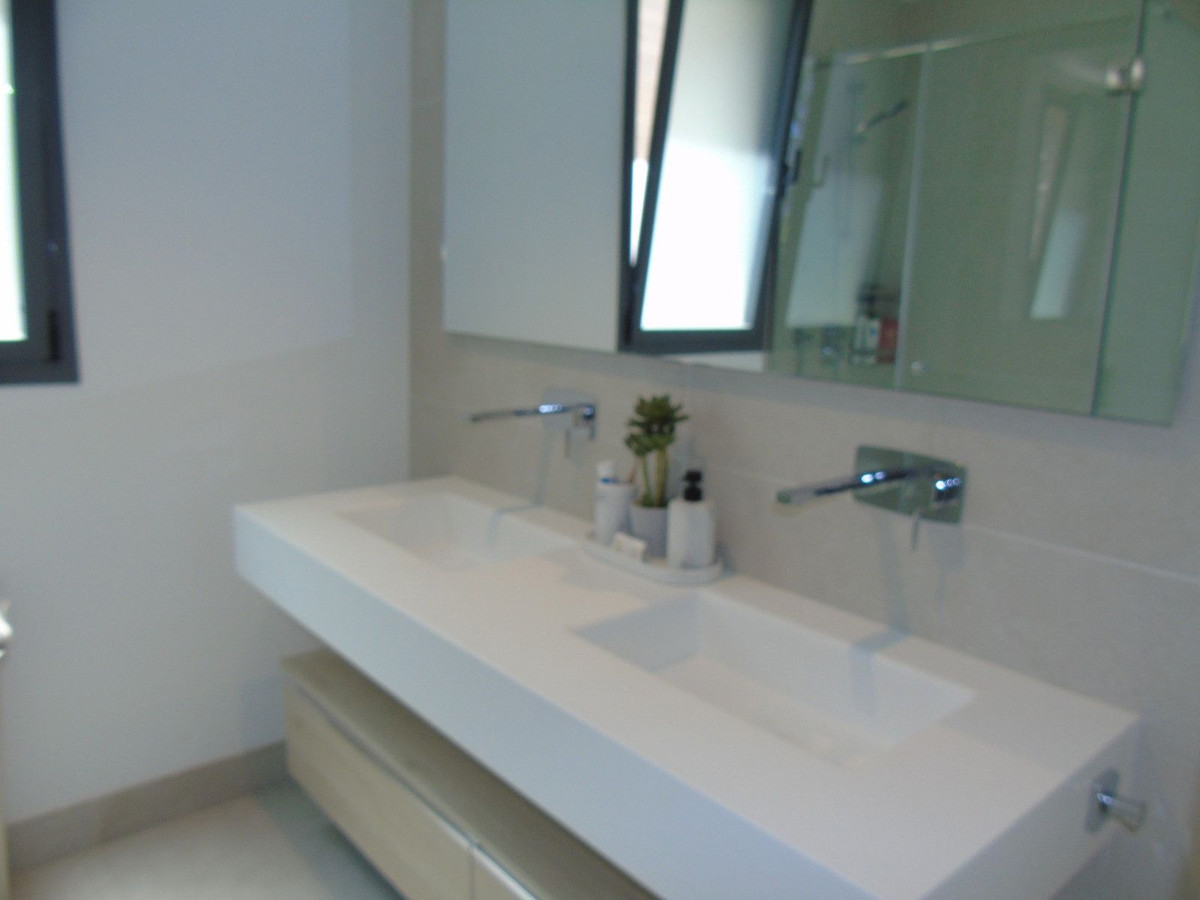 3 Bed Apartment for sale in Marbella Costa Del Sol, Málaga, Spain