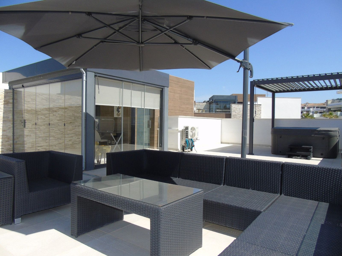 3 Bed Apartment for sale in Marbella Costa Del Sol, Málaga, Spain