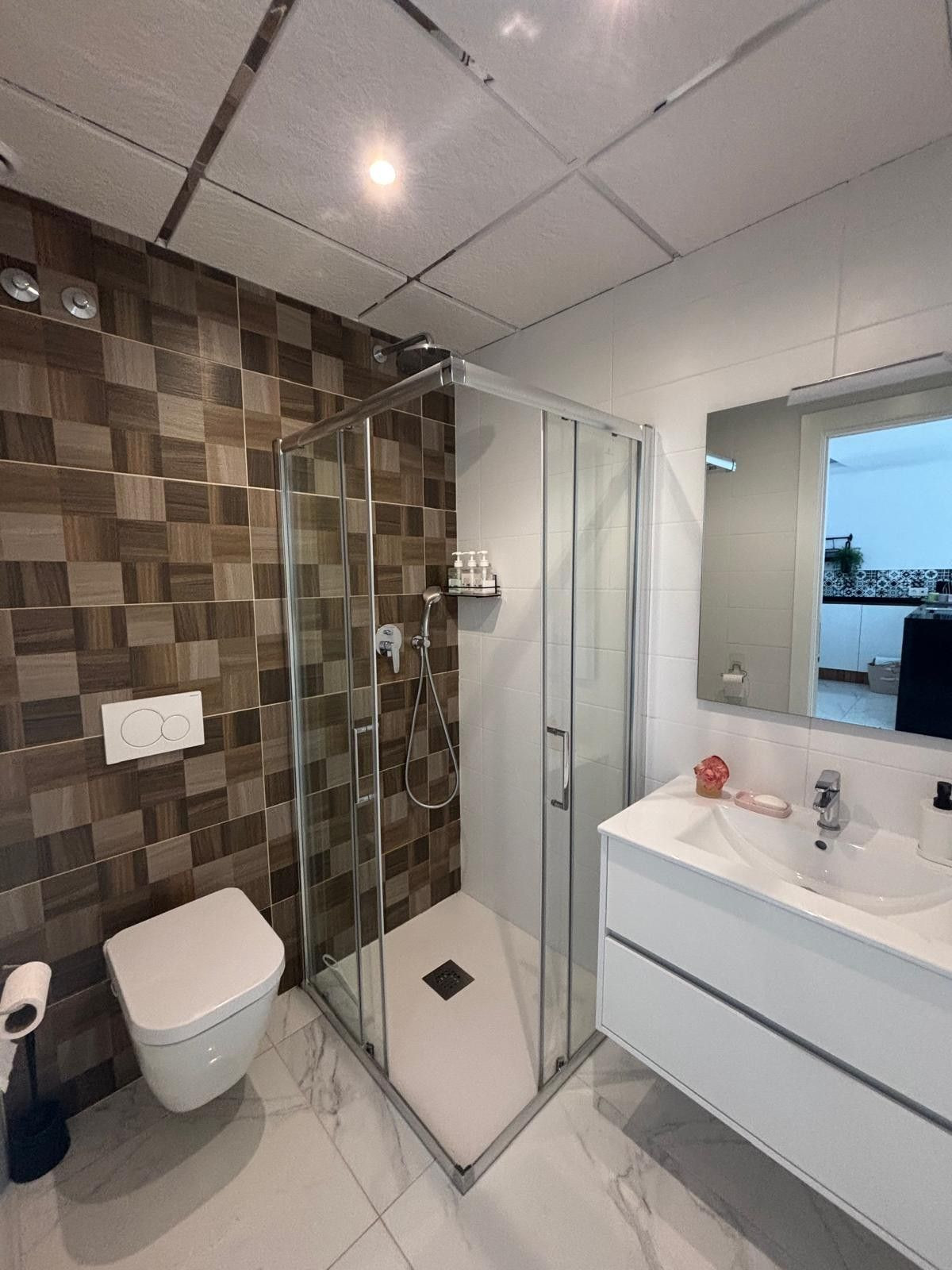 Se vende Apartamento en Planta Última de 2 dormitorios en Costa Blanca, Alicante, España
