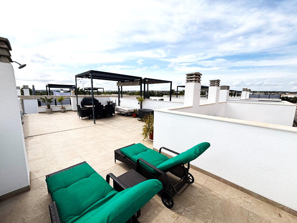 Se vende Apartamento en Planta Última de 2 dormitorios en Costa Blanca, Alicante, España