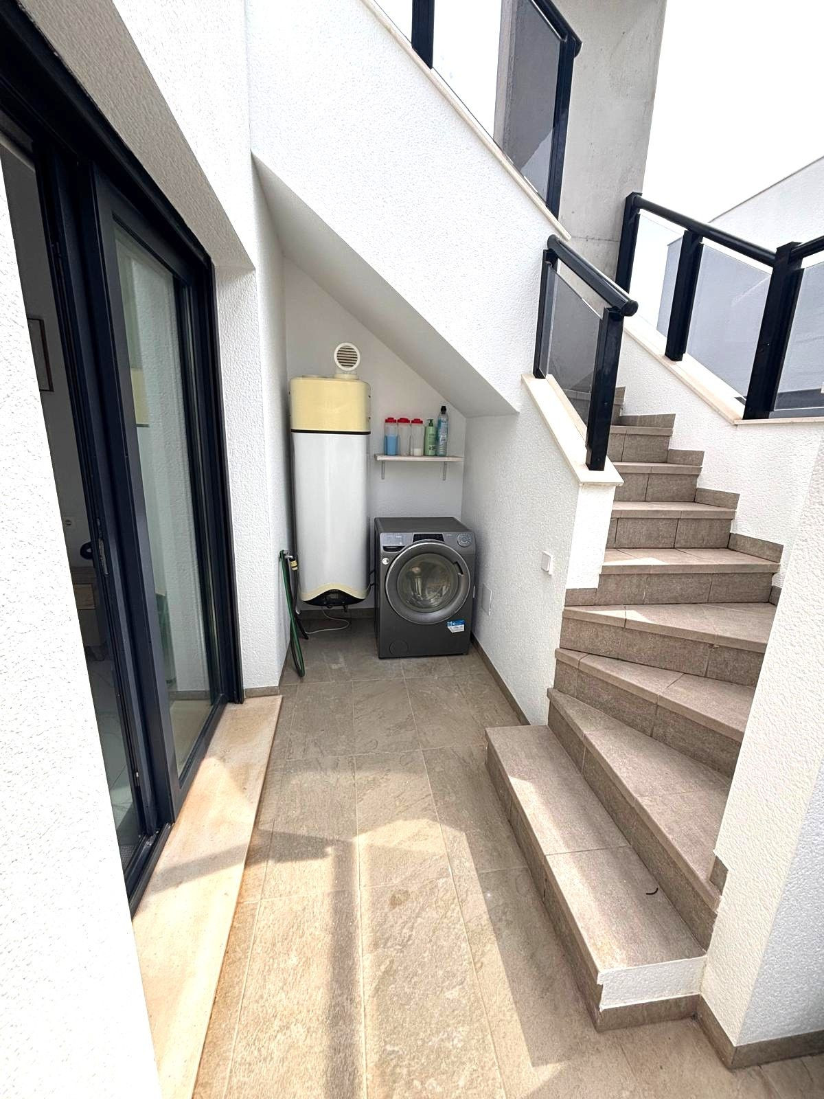 Se vende Apartamento en Planta Última de 2 dormitorios en Costa Blanca, Alicante, España