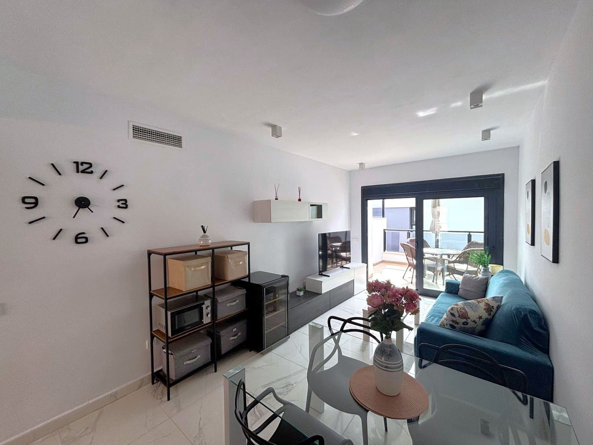 Se vende Apartamento en Planta Última de 2 dormitorios en Costa Blanca, Alicante, España