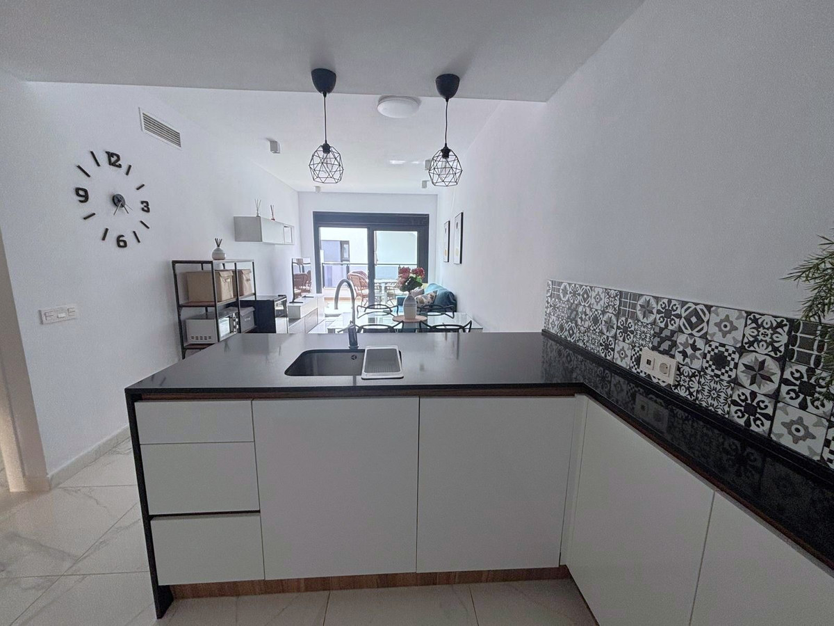 Se vende Apartamento en Planta Última de 2 dormitorios en Costa Blanca, Alicante, España