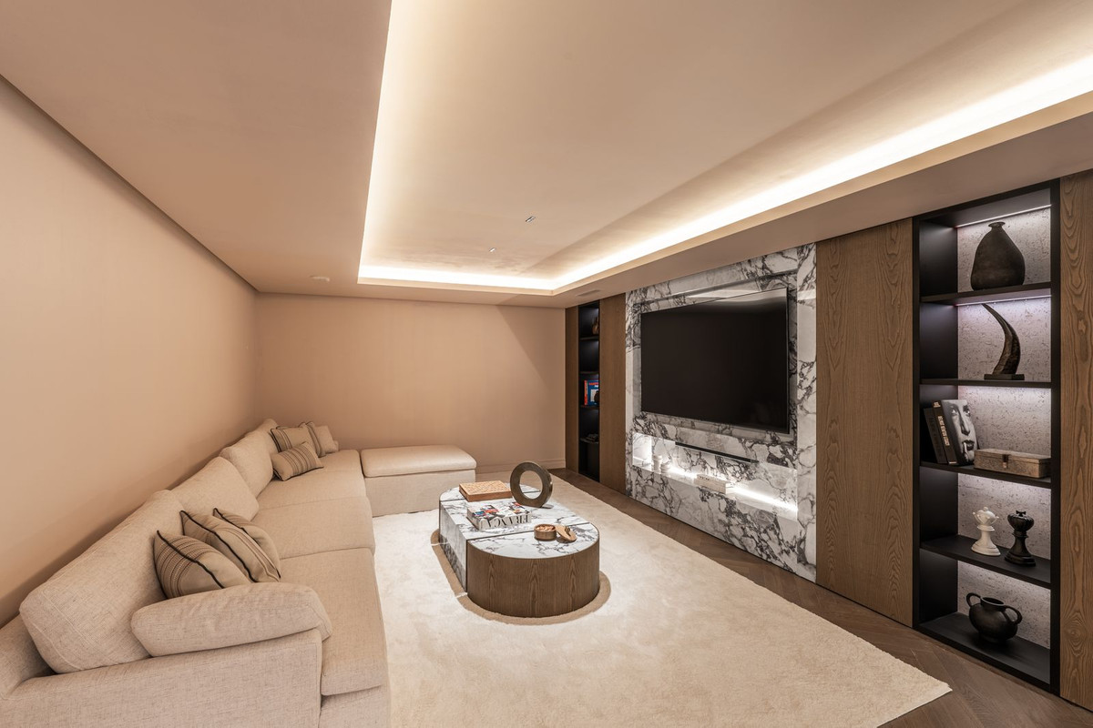 Se vende Villa - Chalet de 5 dormitorios en Costa Del Sol, Málaga, España
