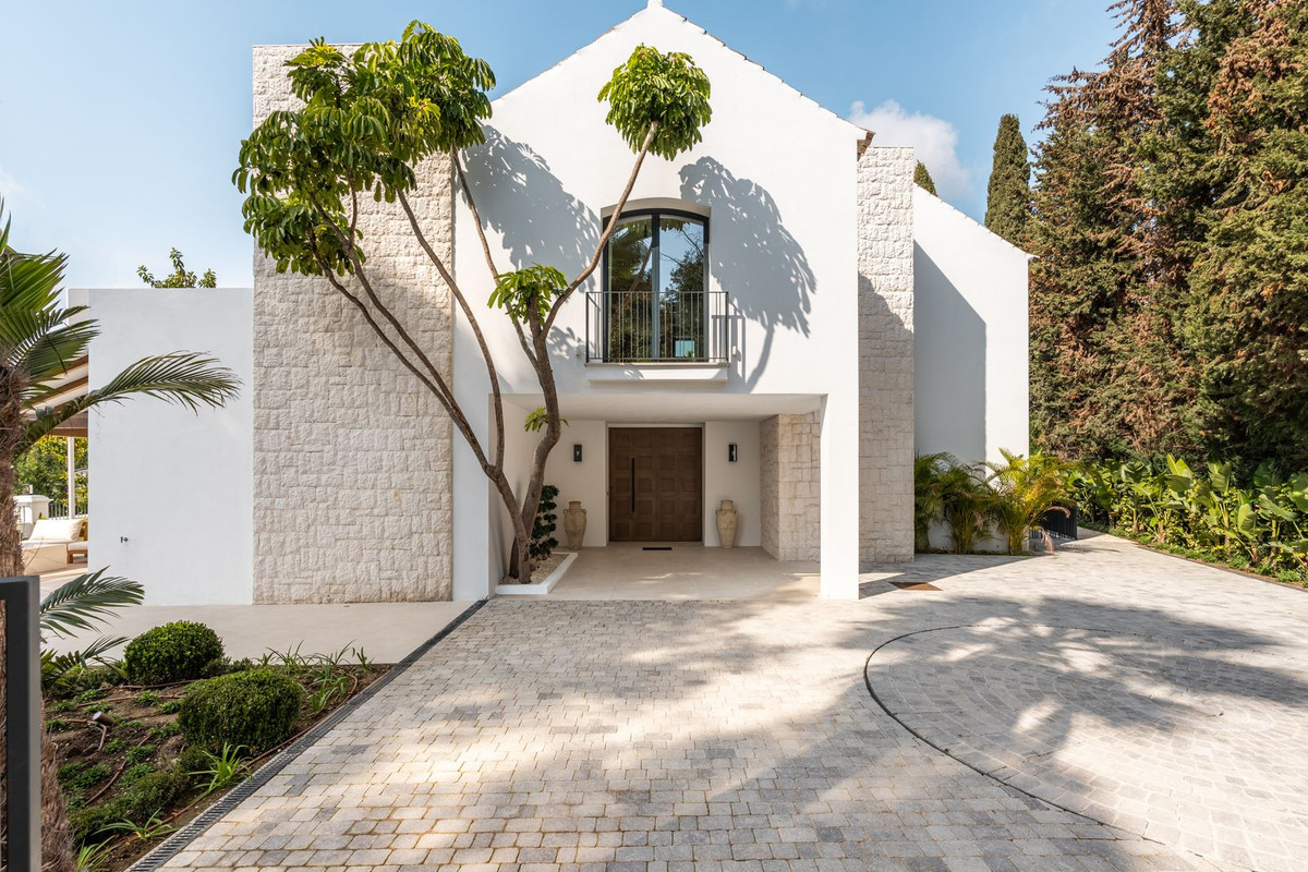 Se vende Villa - Chalet de 5 dormitorios en Costa Del Sol, Málaga, España