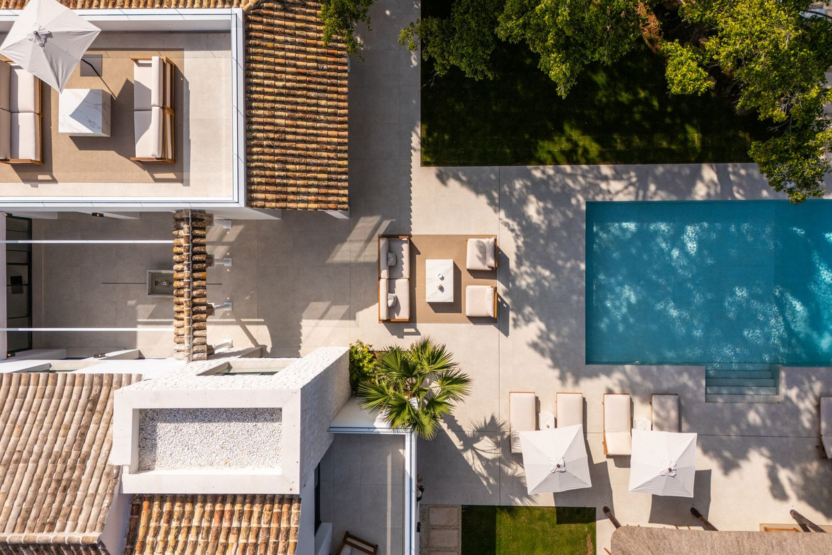 Se vende Villa - Chalet de 5 dormitorios en Costa Del Sol, Málaga, España