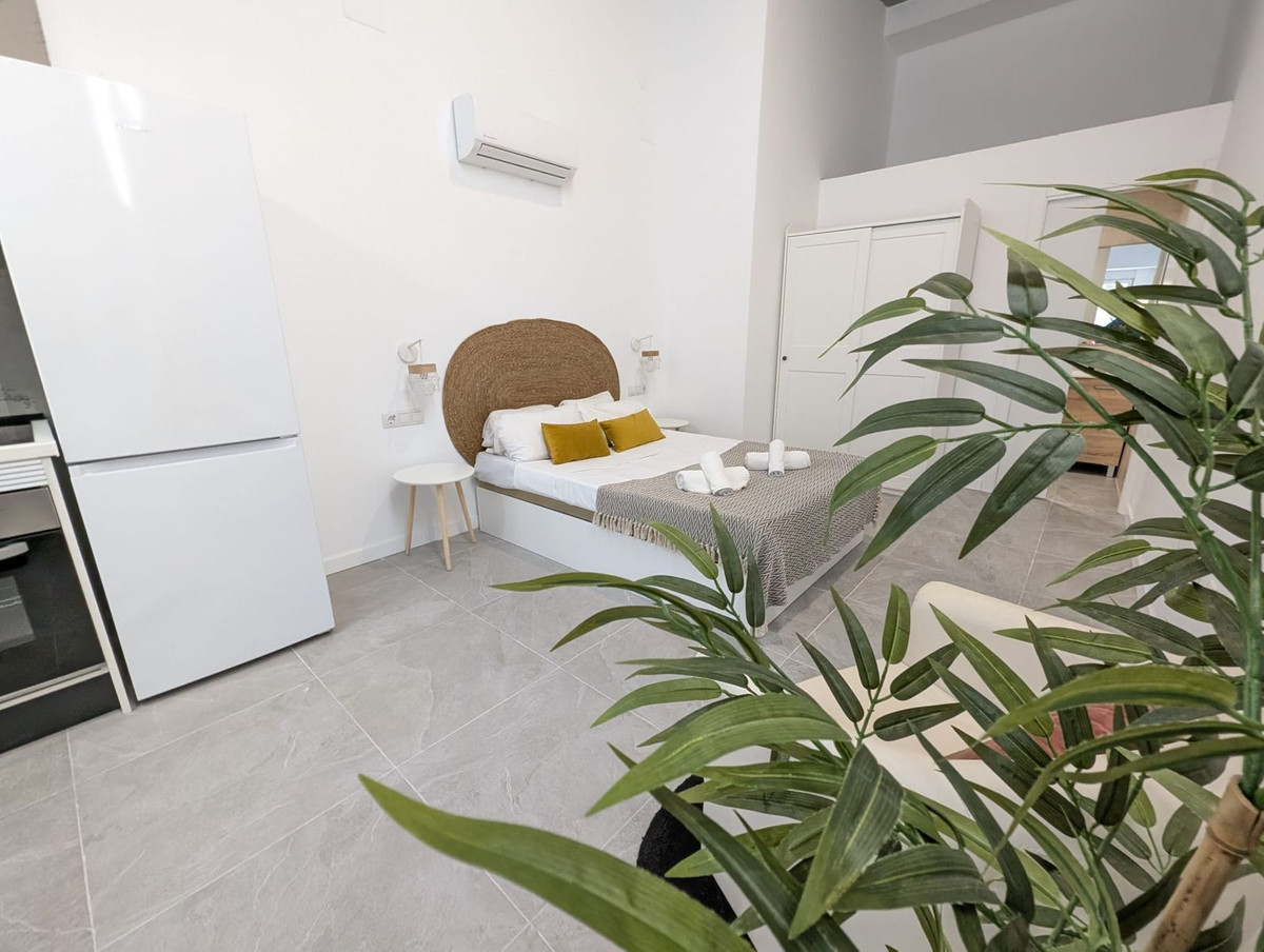 Se vende Estudio en Planta Baja  en Costa Del Sol, Málaga, España