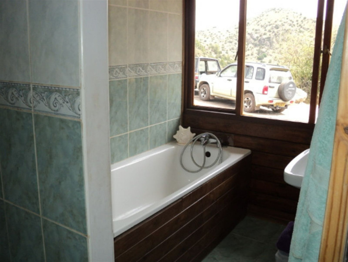 3 Bed Townhouse for sale in Ardales Costa Del Sol, Málaga, Spain