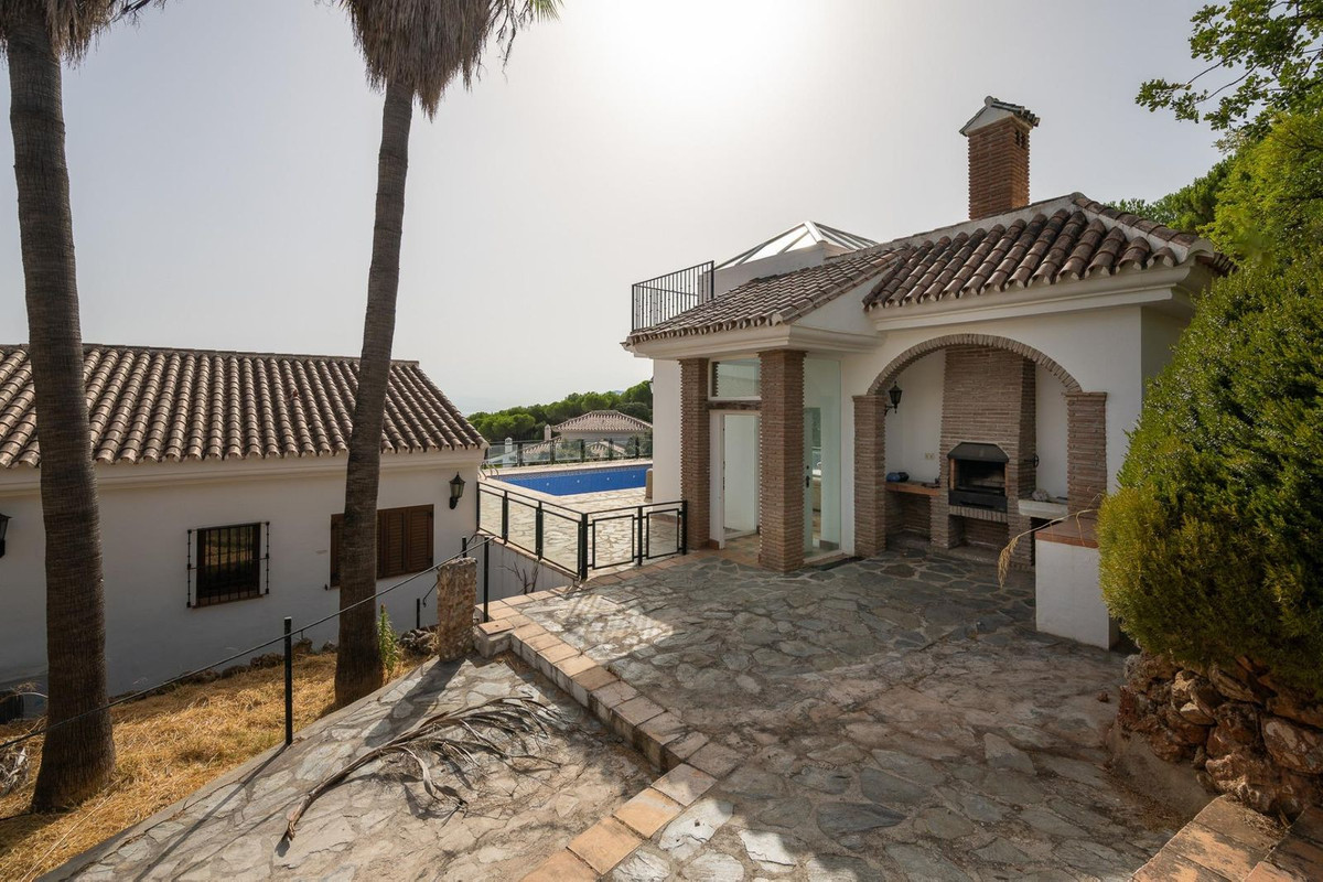 Se vende Villa - Chalet de 13 dormitorios en Costa Del Sol, Málaga, España