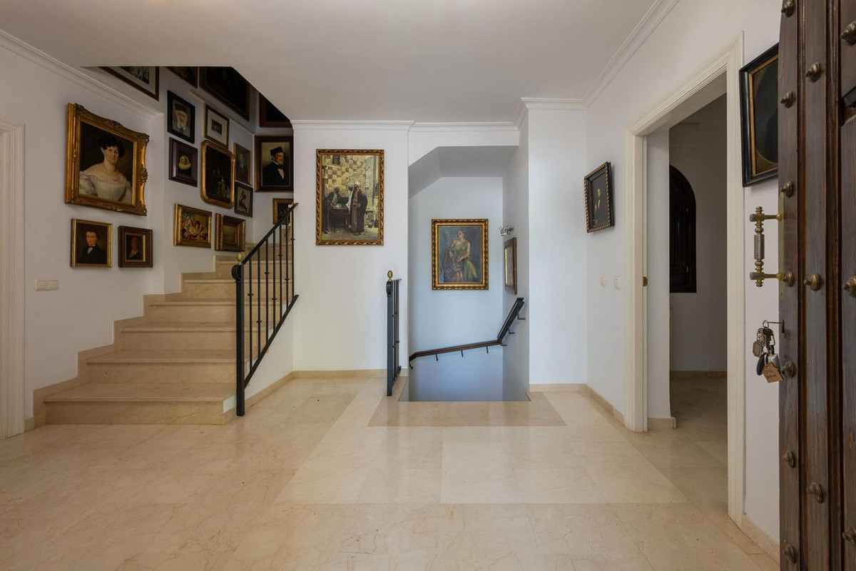 Se vende Villa - Chalet de 13 dormitorios en Costa Del Sol, Málaga, España