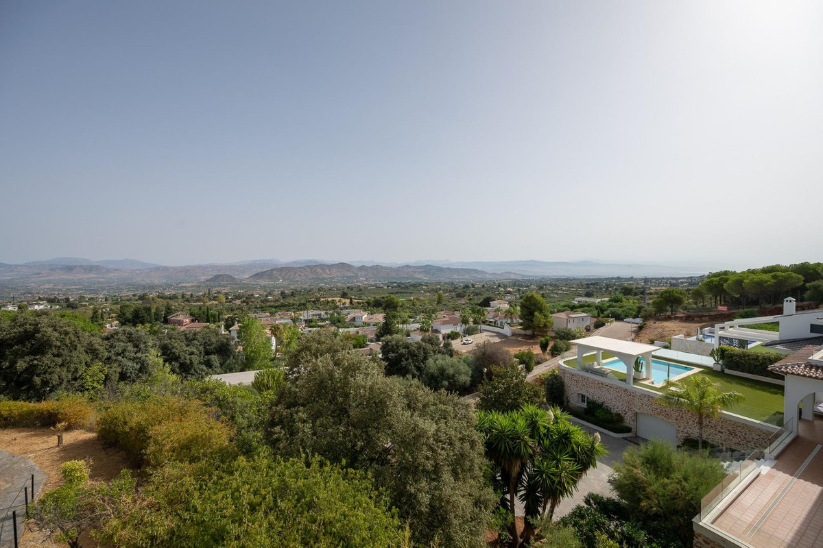 Se vende Villa - Chalet de 13 dormitorios en Costa Del Sol, Málaga, España
