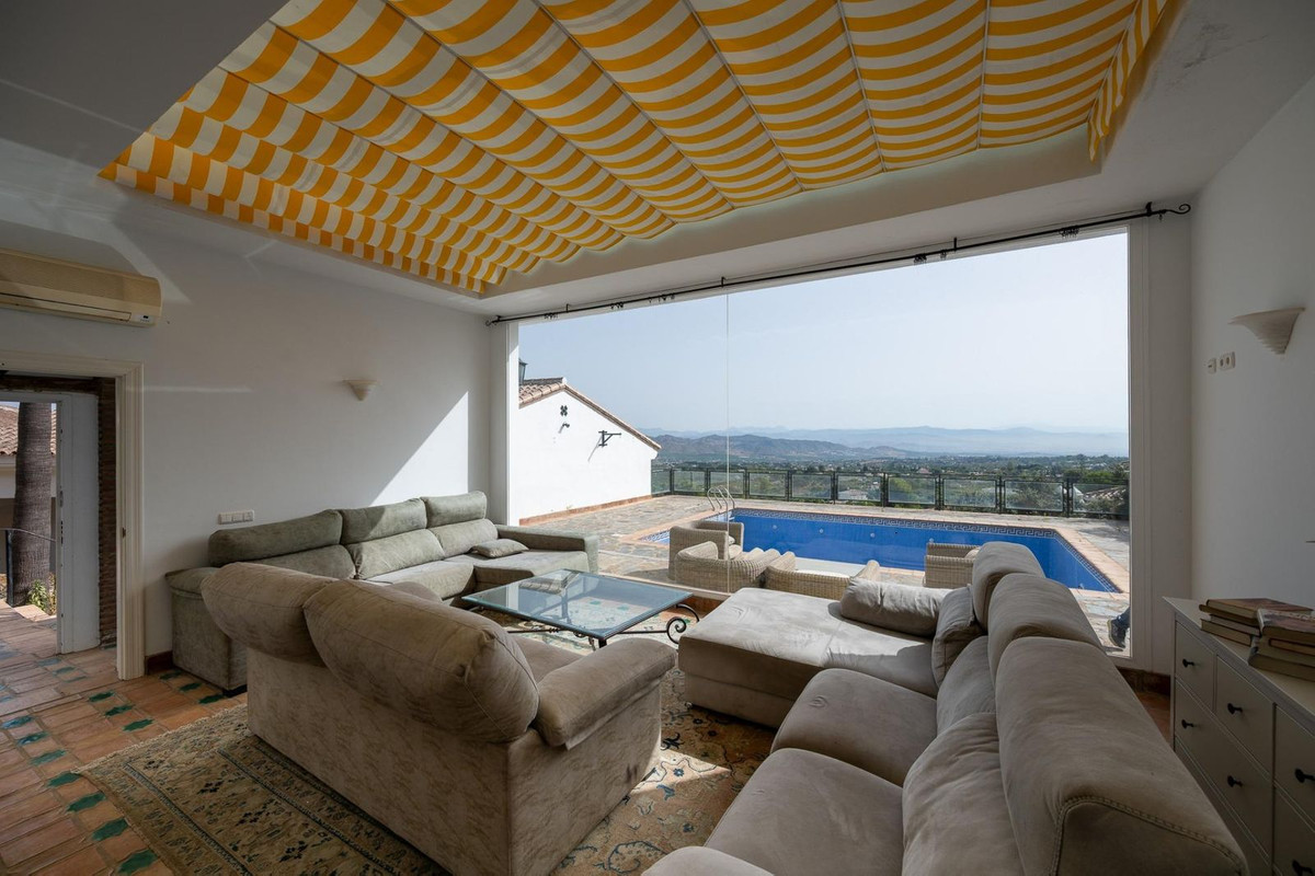 Se vende Villa - Chalet de 13 dormitorios en Costa Del Sol, Málaga, España