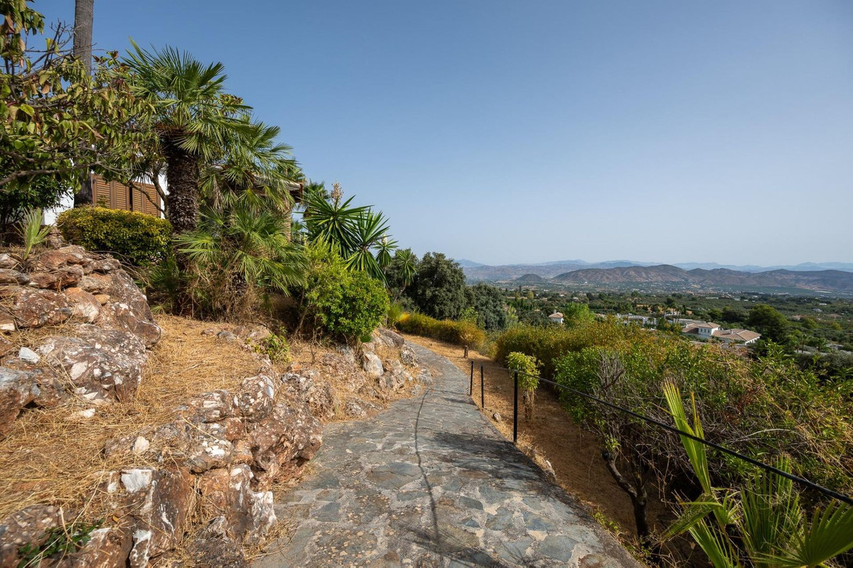 Se vende Villa - Chalet de 13 dormitorios en Costa Del Sol, Málaga, España