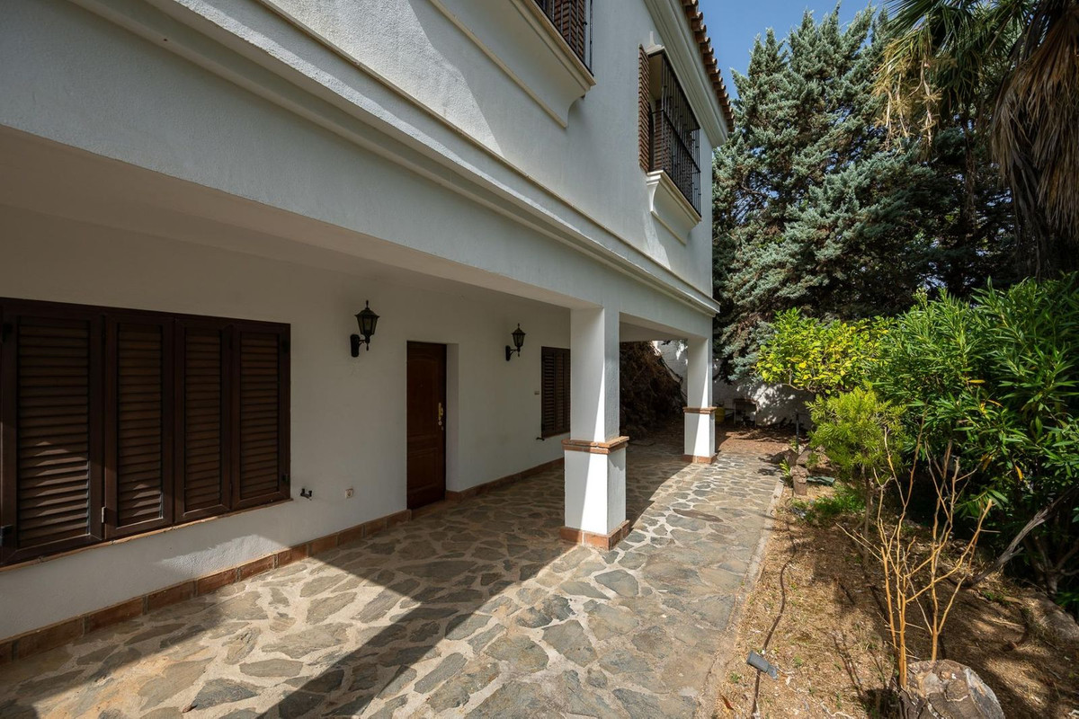 Se vende Villa - Chalet de 13 dormitorios en Costa Del Sol, Málaga, España