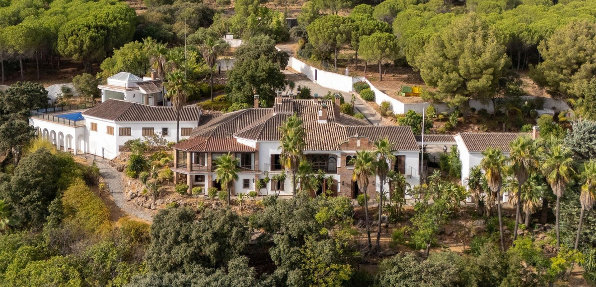 Se vende Villa - Chalet de 13 dormitorios en Costa Del Sol, Málaga, España