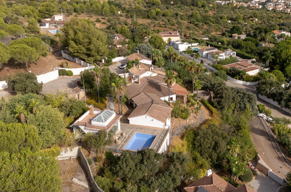 Se vende Villa - Chalet de 13 dormitorios en Costa Del Sol, Málaga, España