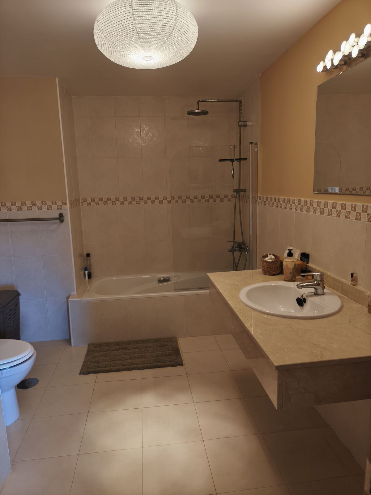 2 Bed Apartment for sale in Calahonda Costa Del Sol, Málaga, Spain