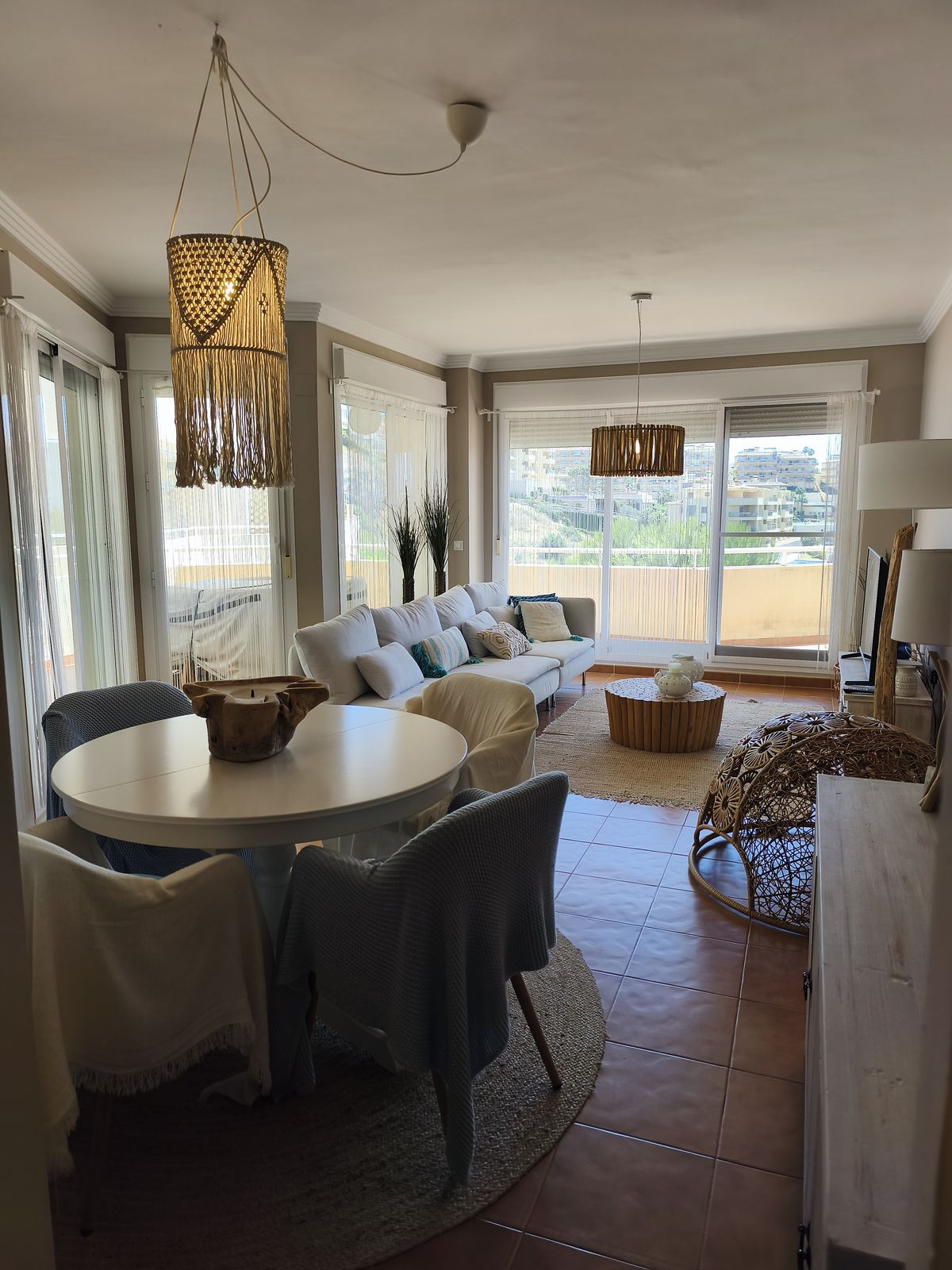 2 Bed Apartment for sale in Calahonda Costa Del Sol, Málaga, Spain