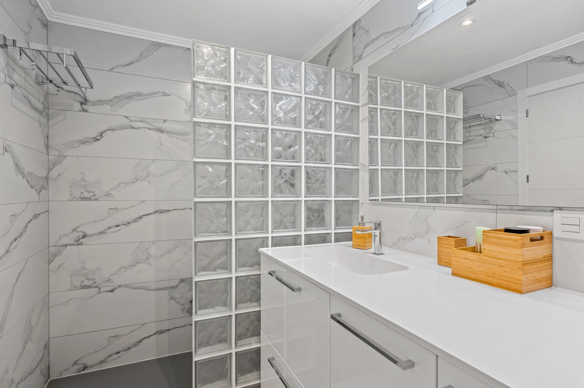 Se vende Apartamento Planta Baja de 2 dormitorios en Costa Blanca, Alicante, España