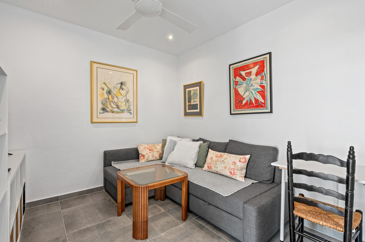 Se vende Apartamento Planta Baja de 2 dormitorios en Costa Blanca, Alicante, España
