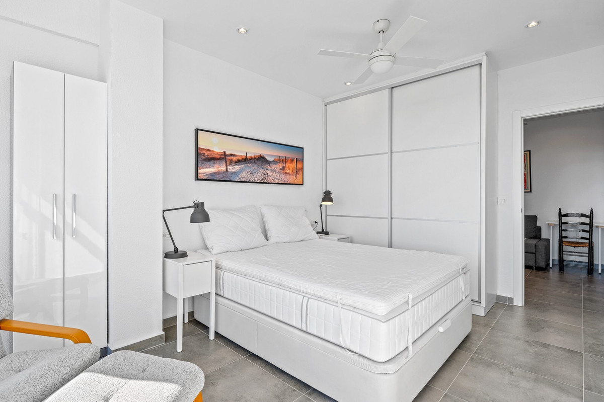 Se vende Apartamento Planta Baja de 2 dormitorios en Costa Blanca, Alicante, España