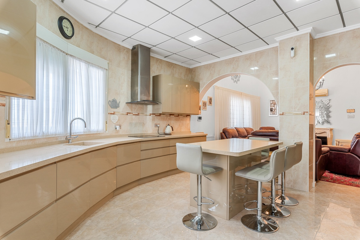 Se vende Villa - Chalet de 7 dormitorios en Costa Blanca, Alicante, España
