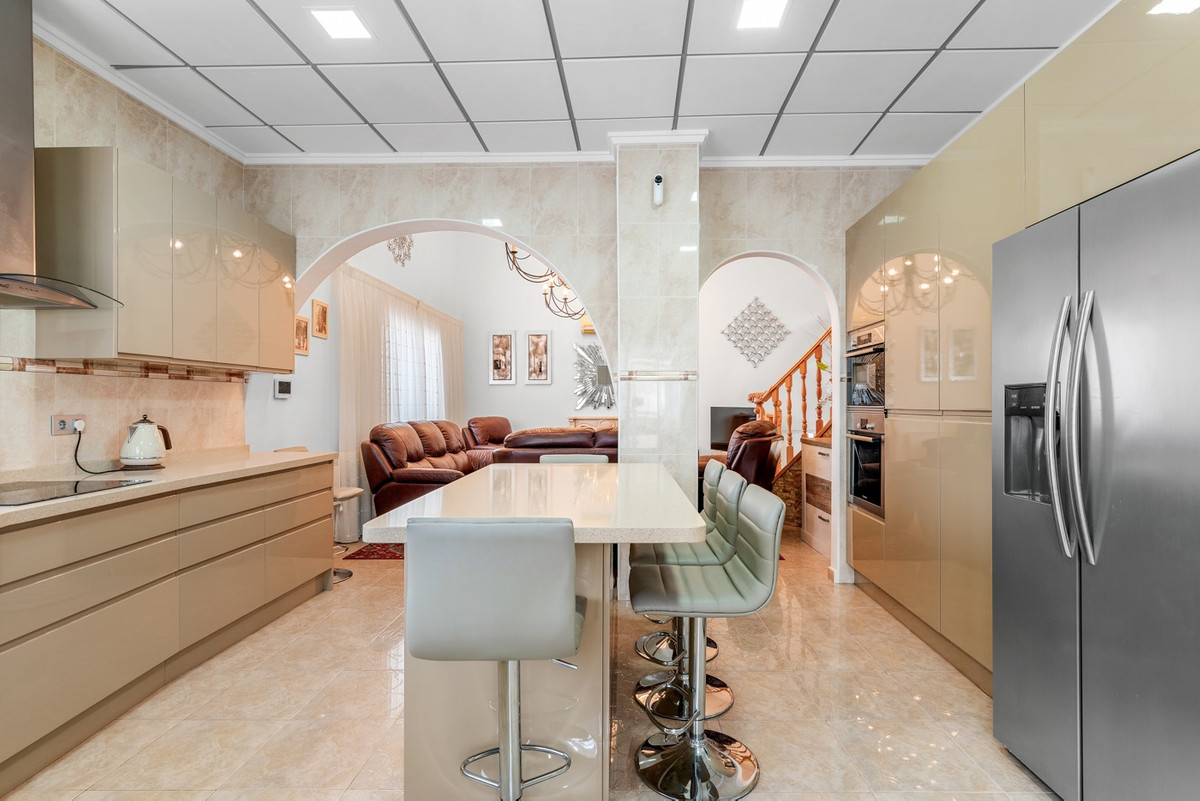 Se vende Villa - Chalet de 7 dormitorios en Costa Blanca, Alicante, España