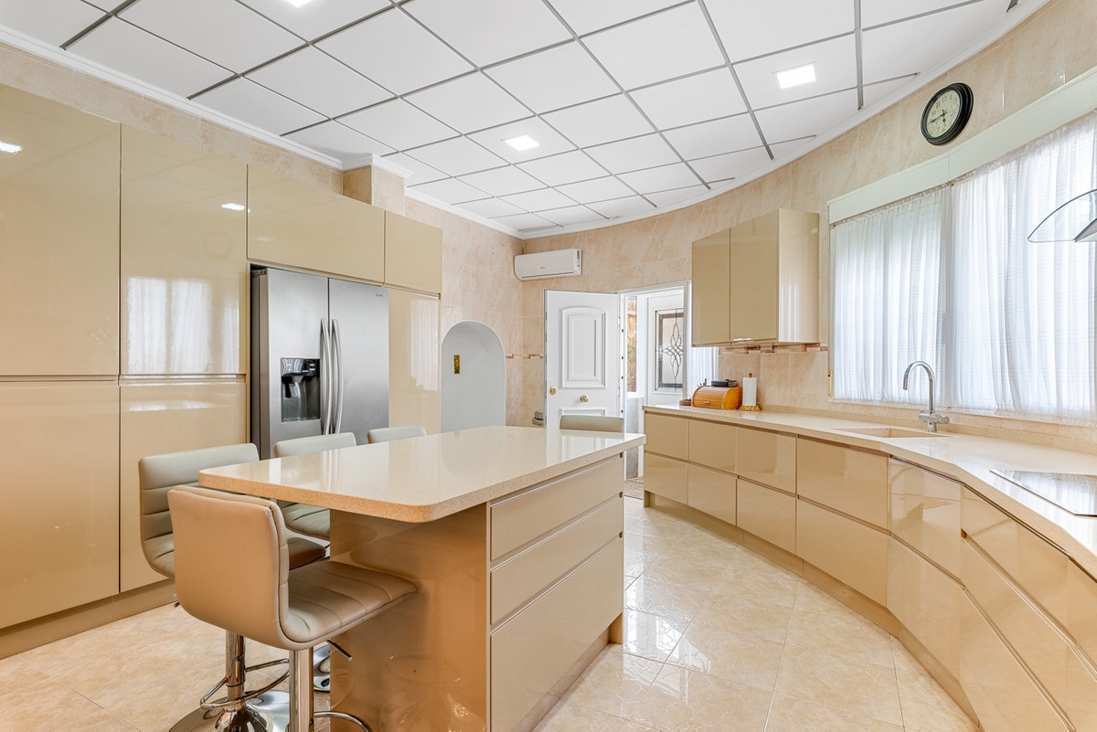 Se vende Villa - Chalet de 7 dormitorios en Costa Blanca, Alicante, España