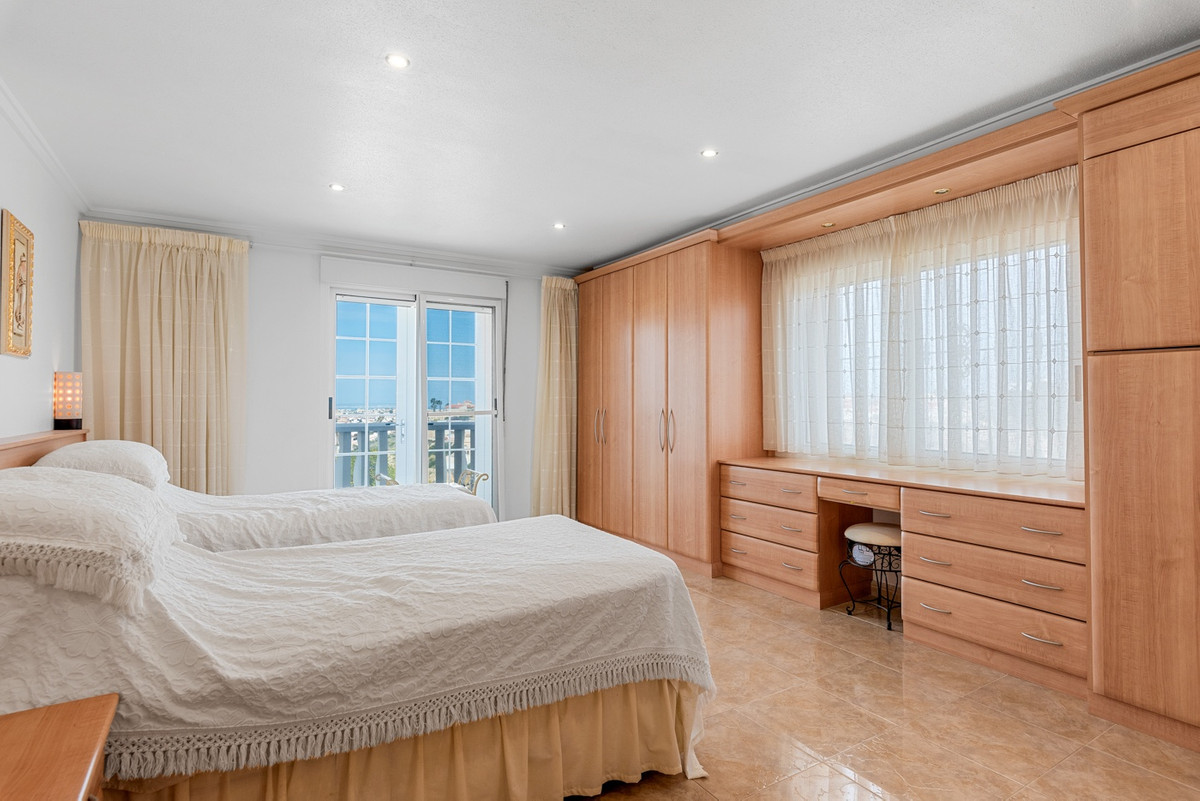 Se vende Villa - Chalet de 7 dormitorios en Costa Blanca, Alicante, España