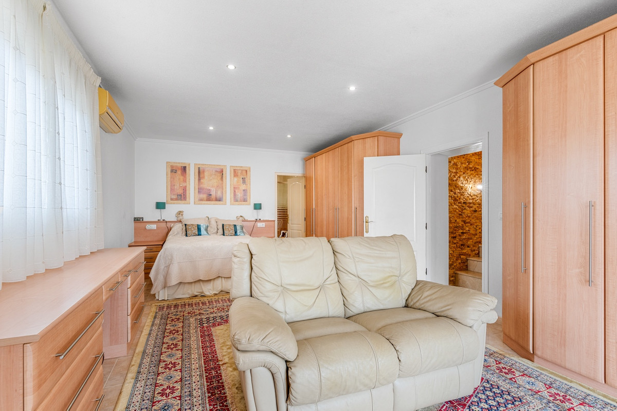 Se vende Villa - Chalet de 7 dormitorios en Costa Blanca, Alicante, España