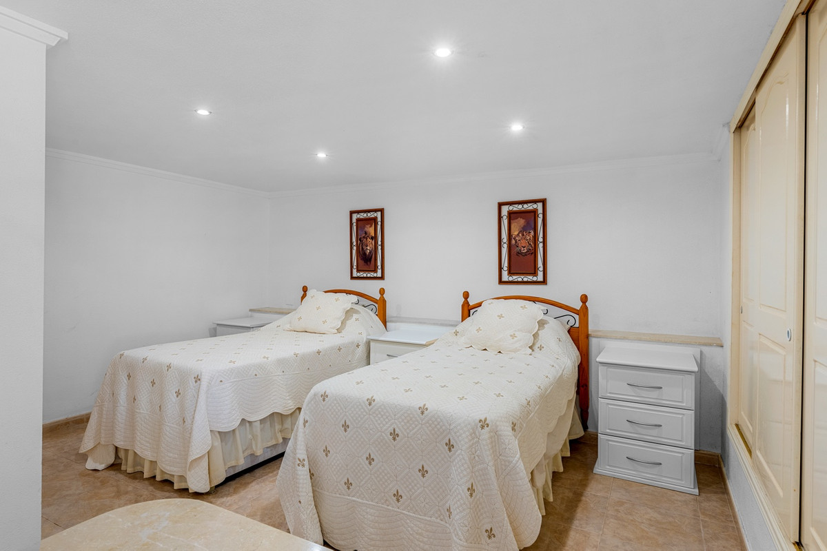 Se vende Villa - Chalet de 7 dormitorios en Costa Blanca, Alicante, España