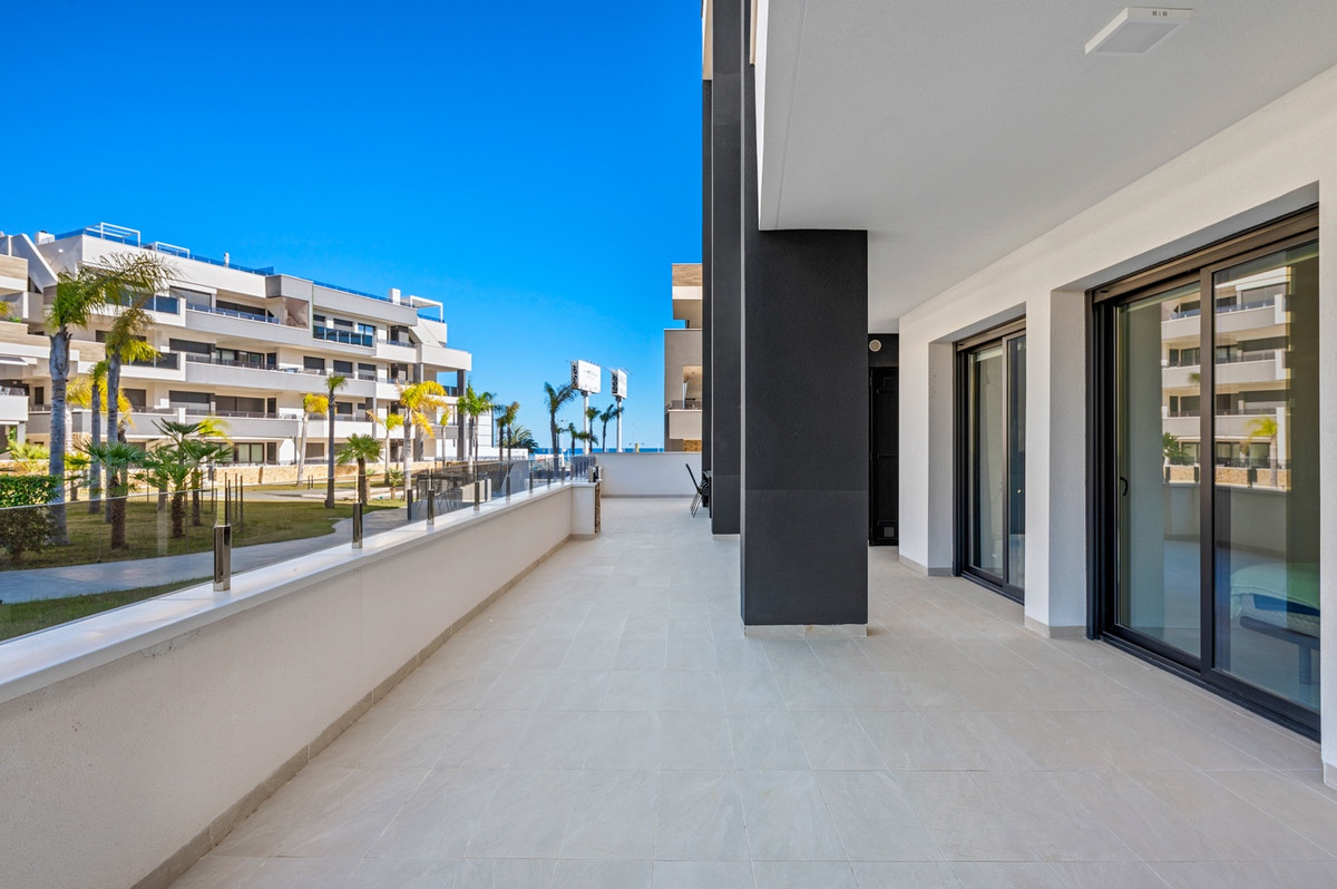 Se vende Apartamento Planta Baja de 3 dormitorios en Costa Blanca, Alicante, España