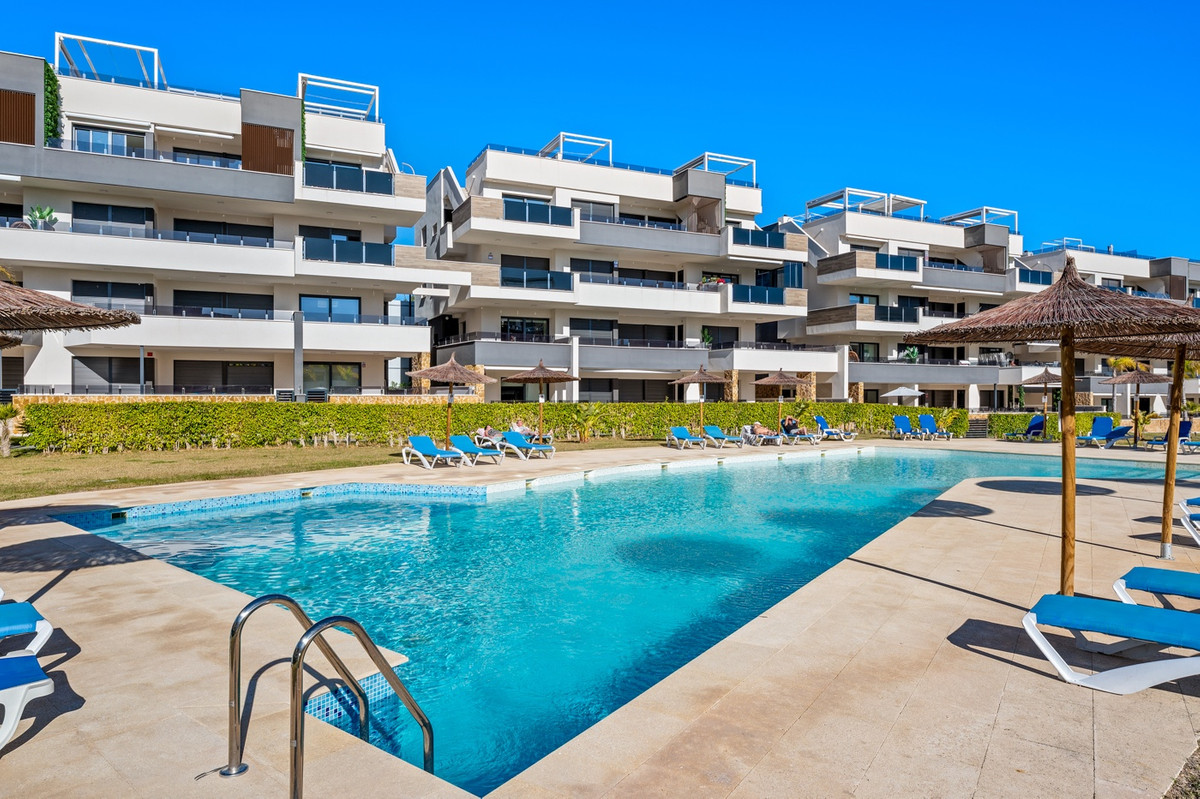 Se vende Apartamento Planta Baja de 3 dormitorios en Costa Blanca, Alicante, España