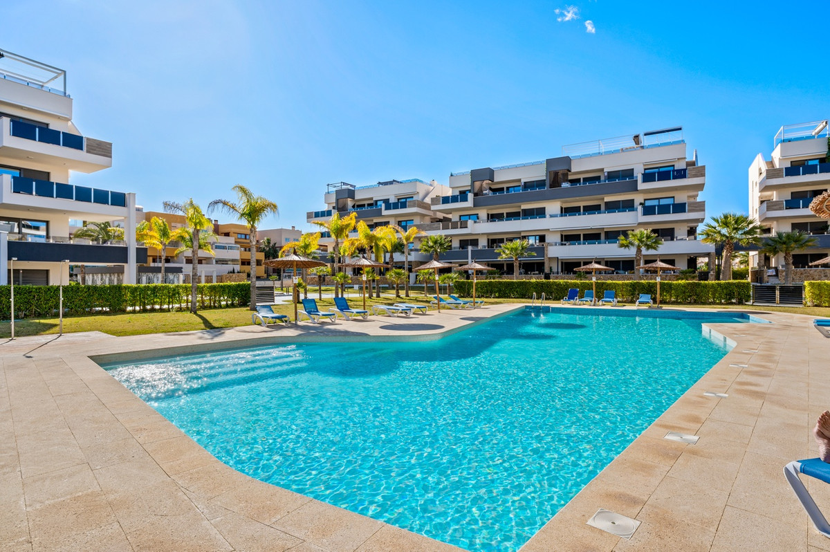 Se vende Apartamento Planta Baja de 3 dormitorios en Costa Blanca, Alicante, España